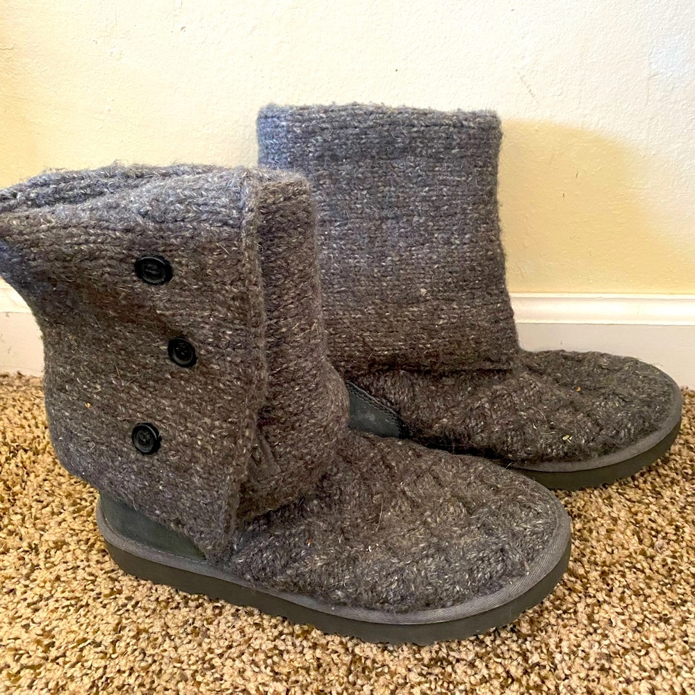 Ugg Women’s Classic Cardy Boots